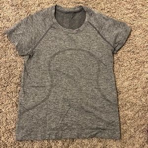 Lululemon Swiftly Tee Race Length Gray